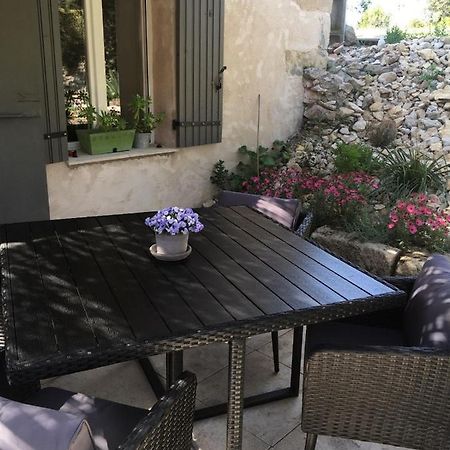 Juste Derriere Chez Nous Villa Boulbon Kültér fotó