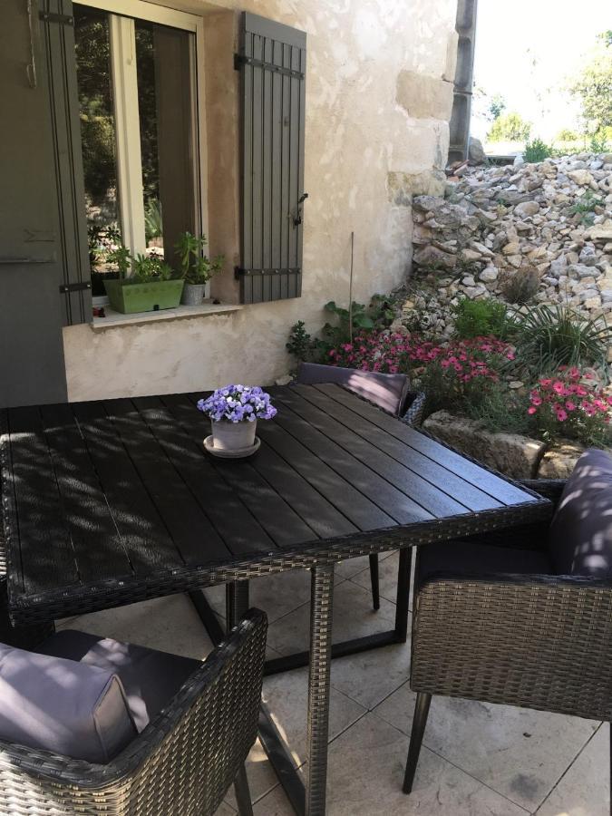 Juste Derriere Chez Nous Villa Boulbon Kültér fotó